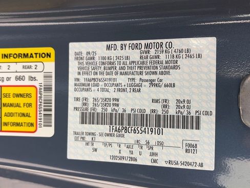 Used 2025 Ford Mustang GT Premium RWD image 9