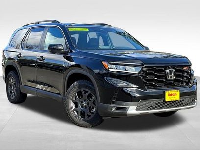 New 2025 Honda Pilot TrailSport