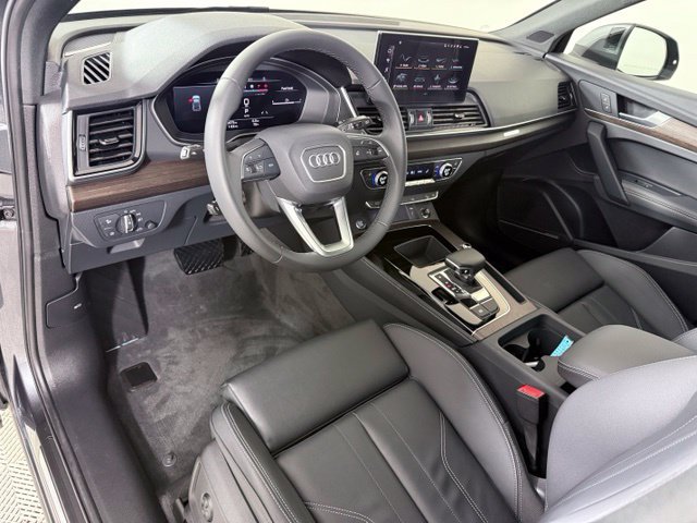 Certified 2024 Audi Q5 2.0T Premium Plus AWD/4WD image 11