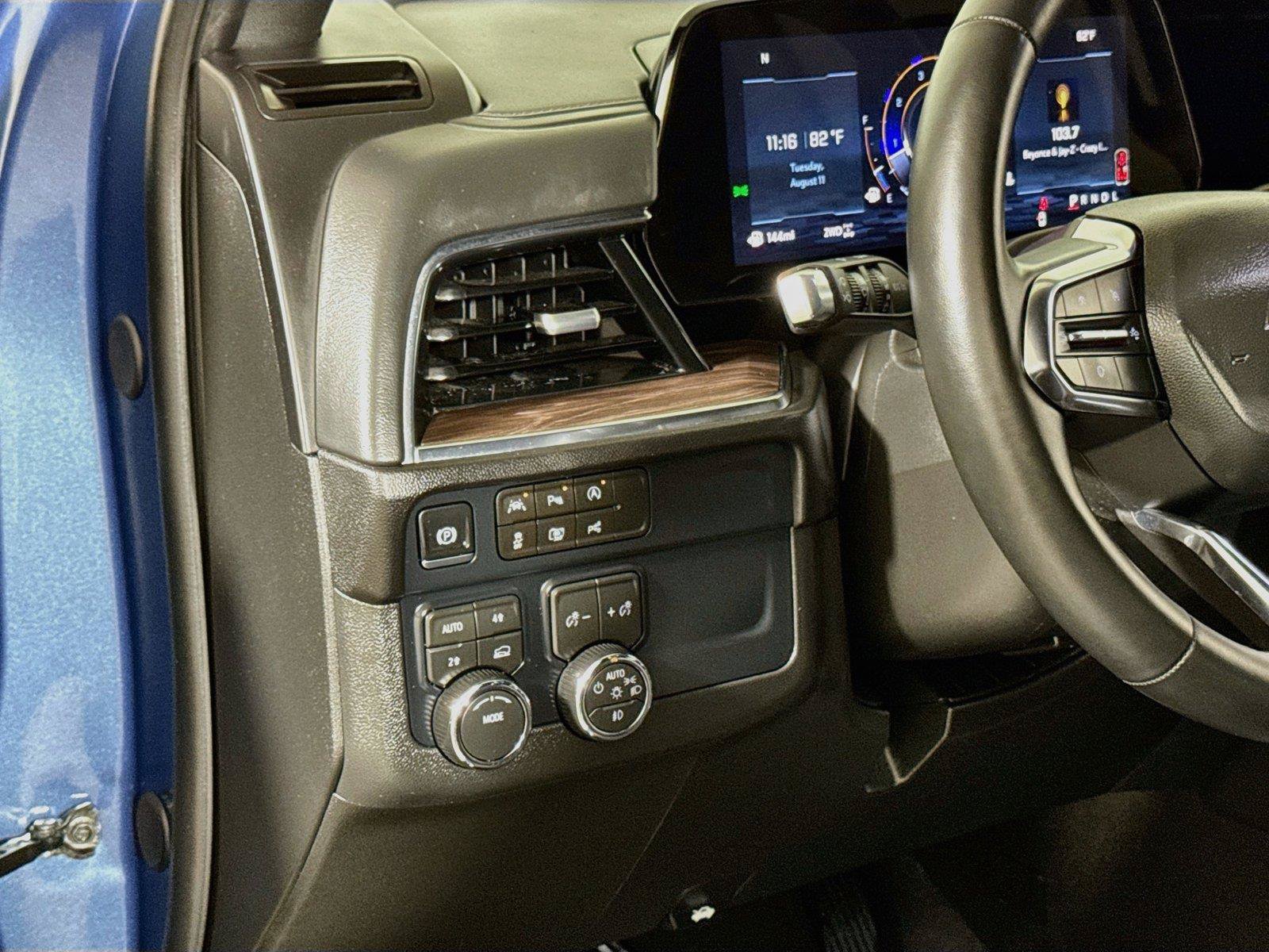 Certified 2026 Chevrolet Suburban LT w/ Comfort Package AWD/4WD image 8