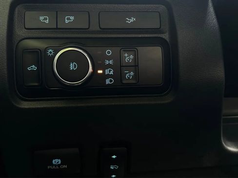 Used 2024 Ford F250 Lariat w/ FX4 Off-Road Package AWD/4WD image 37