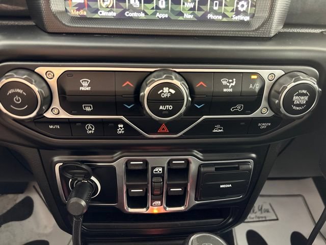 Used 2022 Jeep Gladiator Sport AWD/4WD image 16
