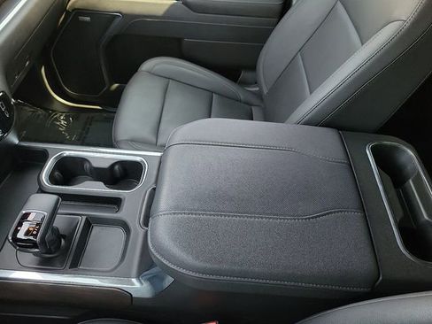 Used 2025 GMC Sierra 1500 SLT AWD/4WD image 30