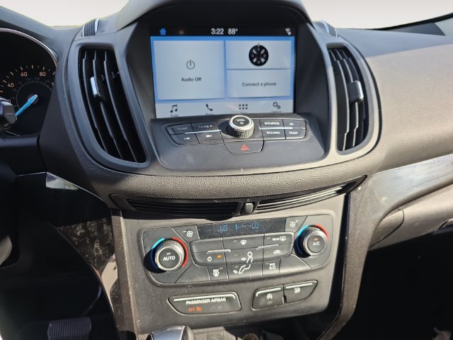 Used 2017 Ford Escape SE w/ Equipment Group 201A FWD image 8