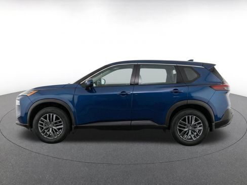 Used 2026 Nissan Rogue SV FWD image 4
