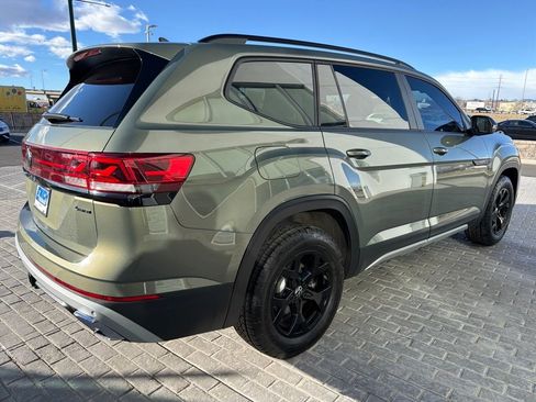 Used 2024 Volkswagen Atlas Peak Edition SEL image 7