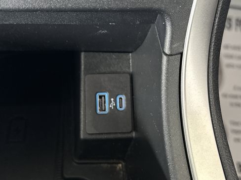 Used 2022 Ford Edge SEL w/ Convenience Package image 27