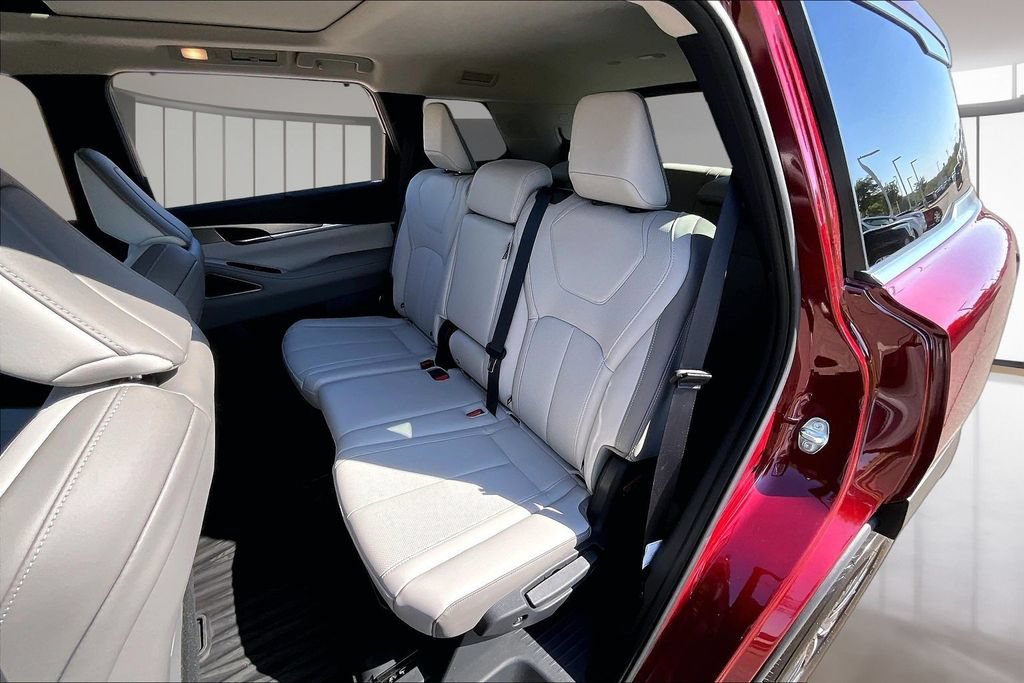 Used 2026 INFINITI QX60 Luxe w/ Cargo Package FWD image 28