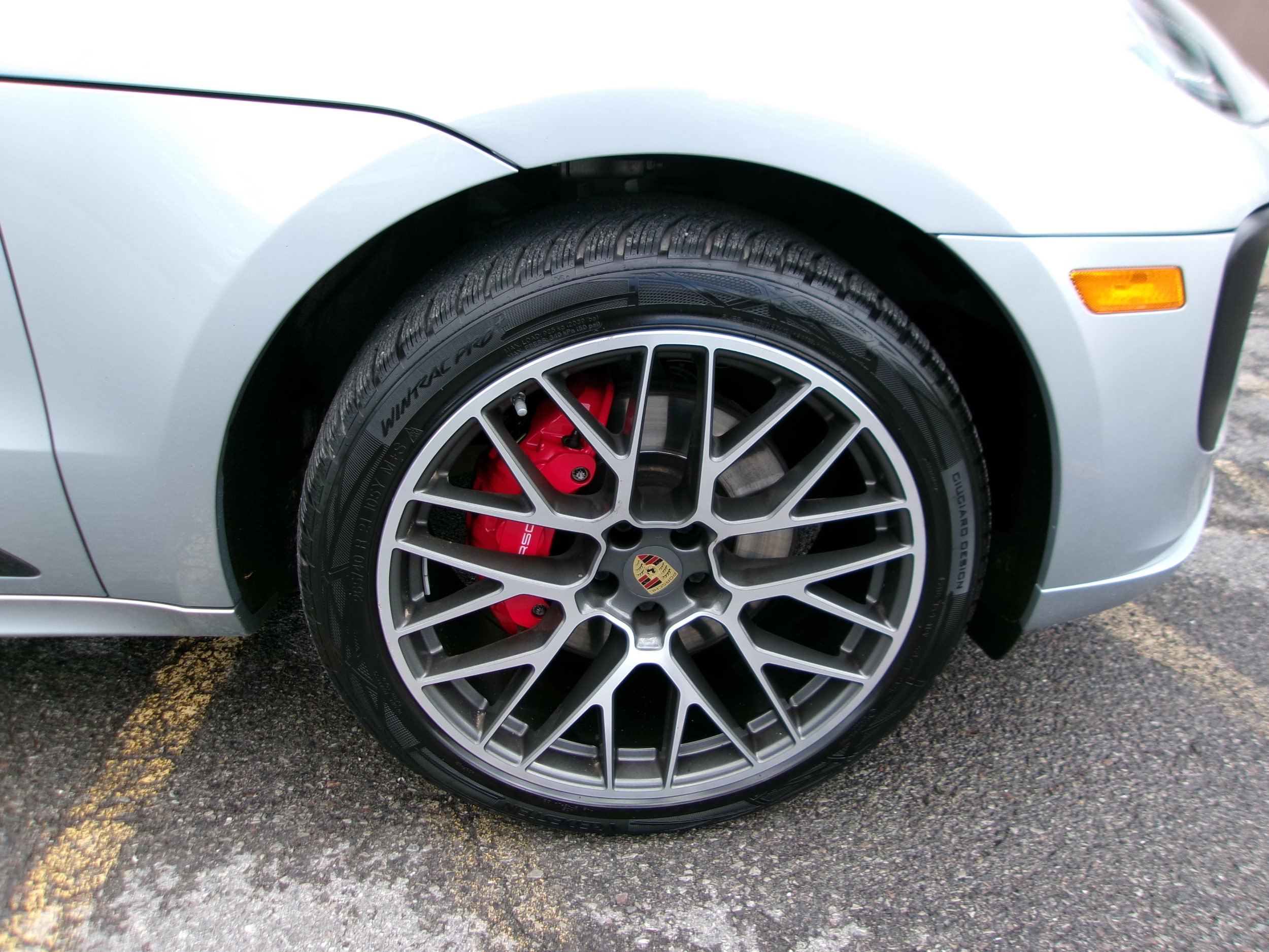 Used 2020 Porsche Macan GTS AWD/4WD image 3