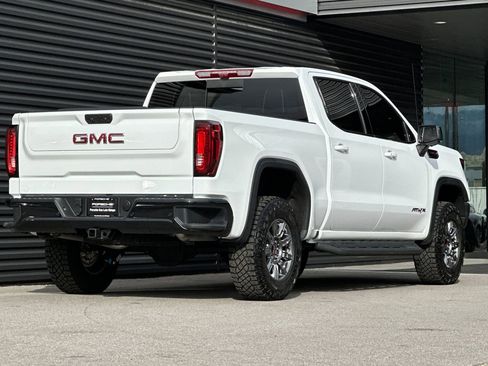 Used 2025 GMC Sierra 1500 AT4X image 8