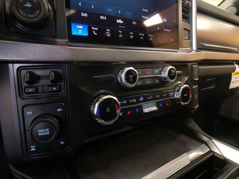 Used 2025 Ford F350 Platinum image 17