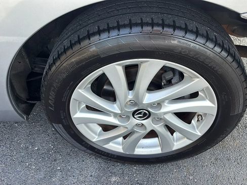 Used 2013 MAZDA MAZDA3 i Touring FWD image 33