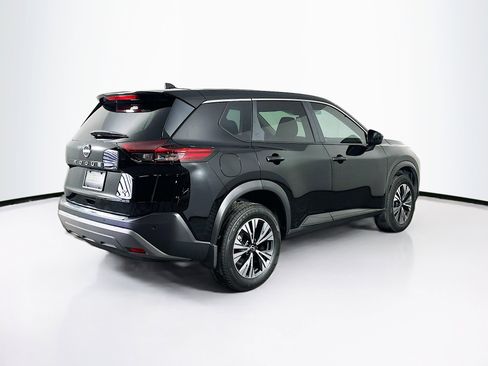 Used 2023 Nissan Rogue SV image 9