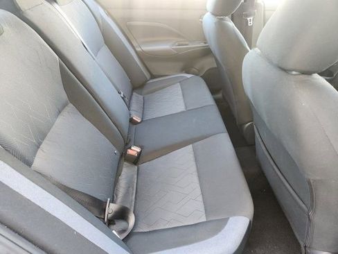 Used 2025 Nissan Versa SV image 31