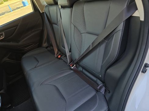 Used 2020 Subaru Forester Limited image 33