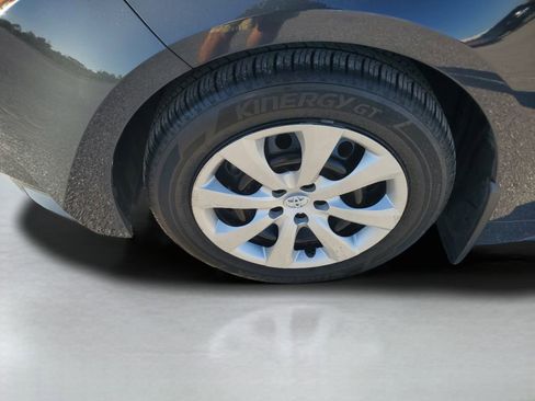 Certified 2025 Toyota Corolla LE image 10