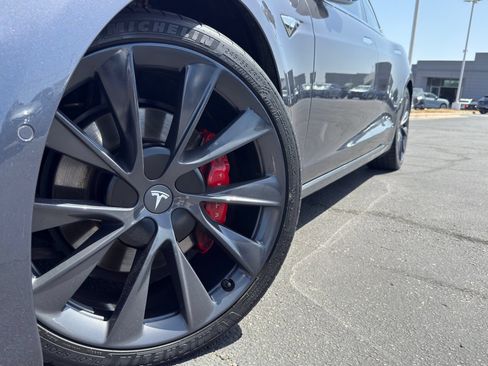 Used 2020 Tesla Model S Performance AWD/4WD image 4