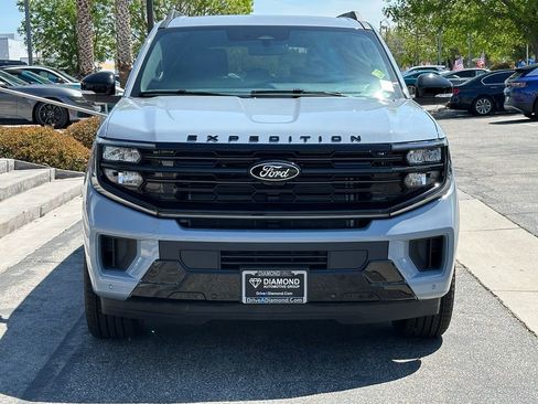 New 2026 Ford Expedition Platinum w/ Stealth Appearance Package AWD/4WD image 12