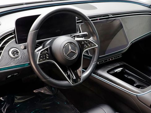 Used 2025 Mercedes-Benz E 350 Sedan image 7