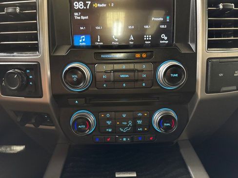 Used 2018 Ford F250 Platinum w/ Platinum Ultimate Package image 27