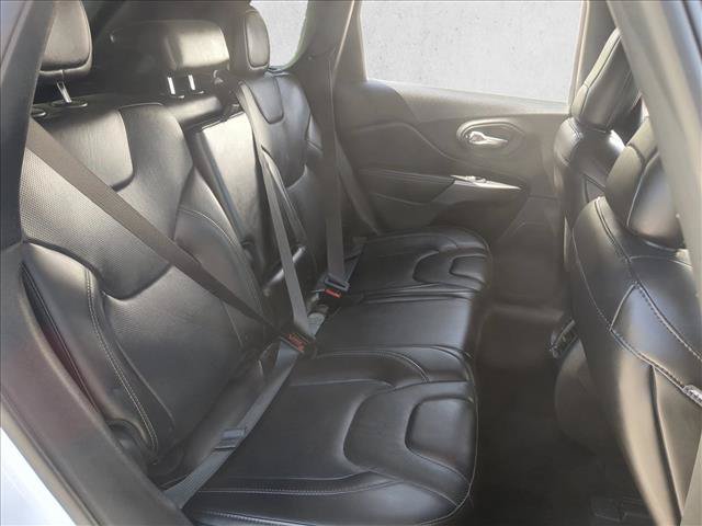 Used 2019 Jeep Cherokee Limited AWD/4WD image 20
