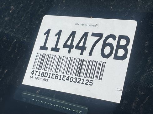 Used 2014 Toyota Avalon Limited w/ Technology Package image 4