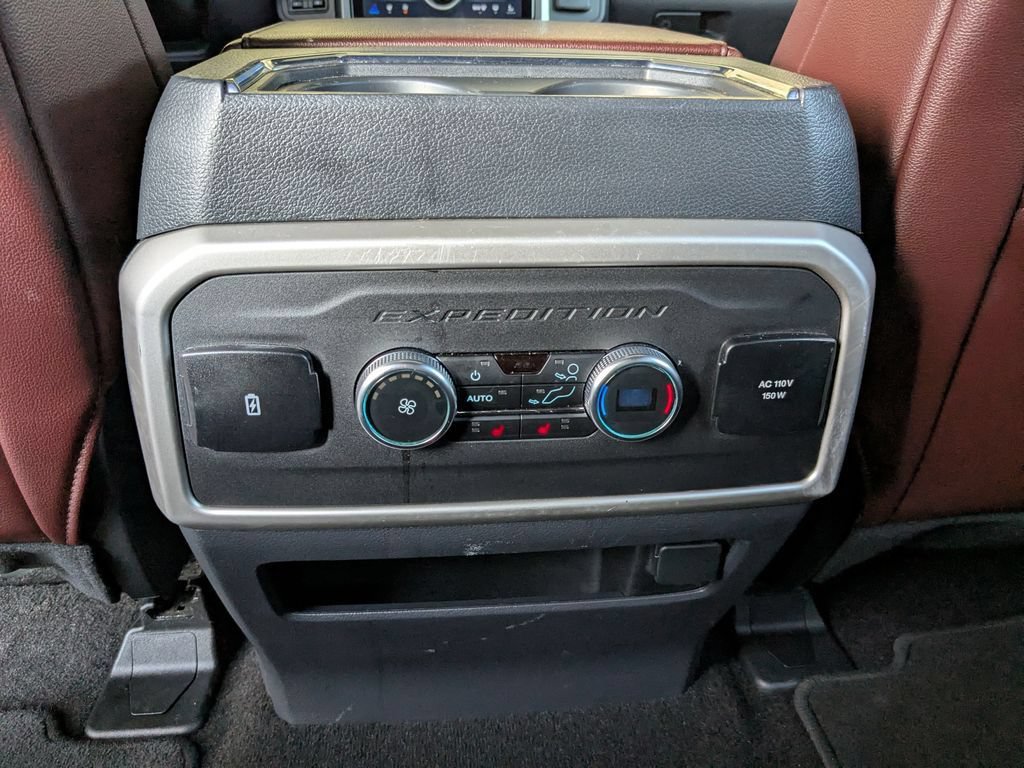 Used 2023 Ford Expedition Limited AWD/4WD image 31