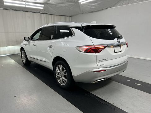 Certified 2023 Buick Enclave Essence w/ Experience Buick Package AWD/4WD image 7