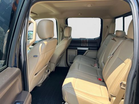 Used 2019 Ford F150 Lariat w/ Equipment Group 501A Mid AWD/4WD image 11