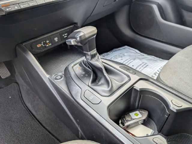 Used 2025 Kia K4 FWD image 17