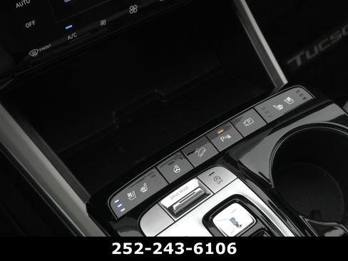 Used 2024 Hyundai Tucson Limited FWD image 16
