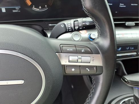 Used 2025 Hyundai Kona SEL AWD/4WD image 16