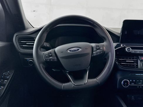 Used 2025 Ford Escape ST-Line AWD/4WD image 18