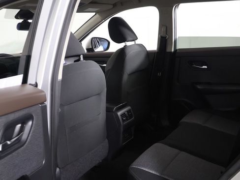 Used 2022 Nissan Rogue SV AWD/4WD image 24