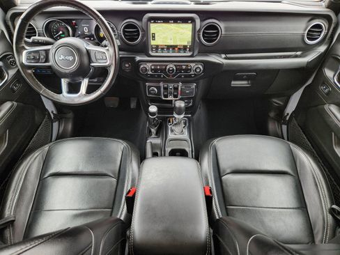 Used 2023 Jeep Wrangler Unlimited Sahara w/ Cold Weather Group AWD/4WD image 35