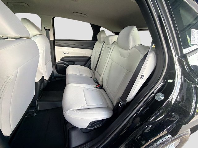 New 2026 Hyundai Tucson SE FWD image 23