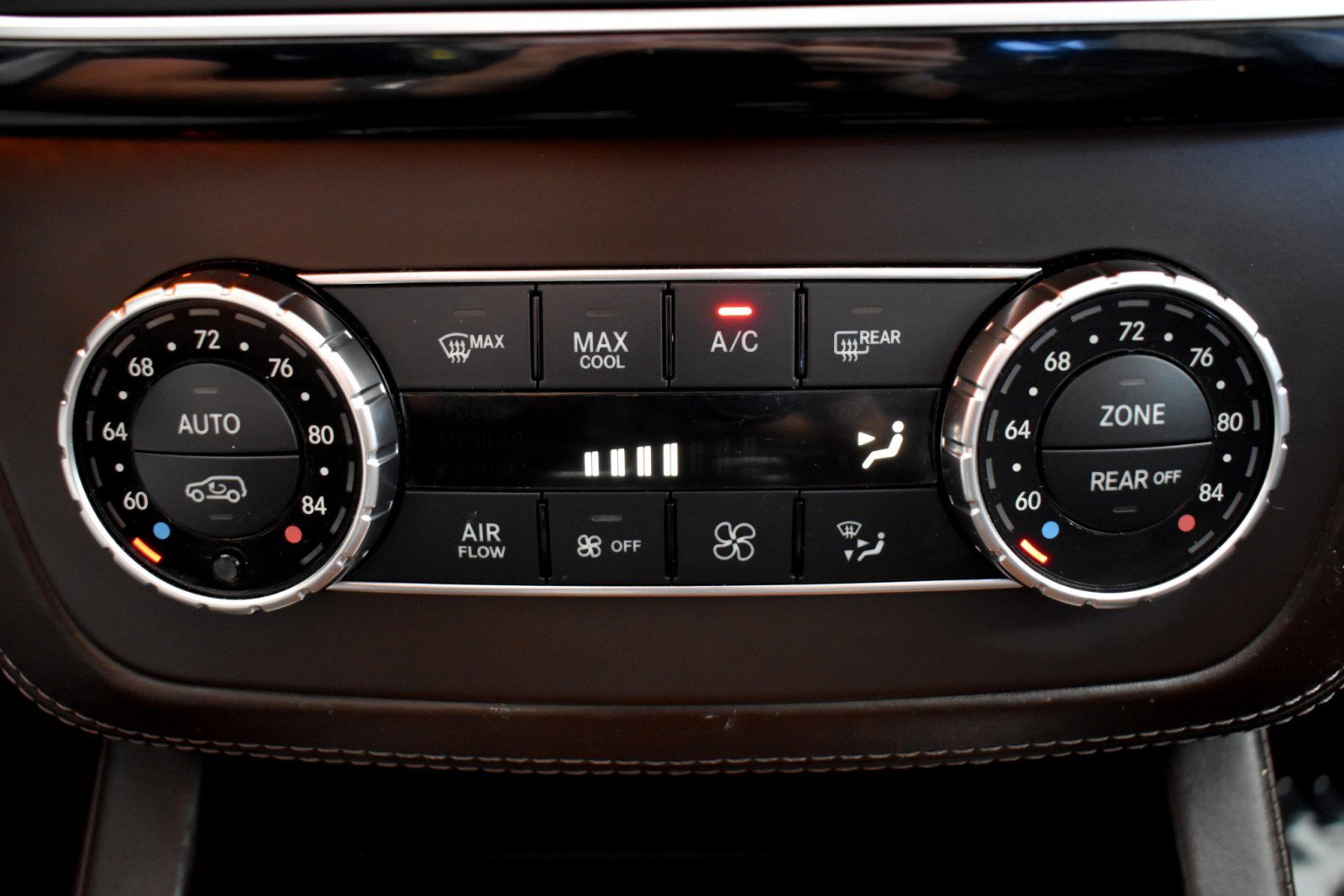 Used 2017 Mercedes-Benz GLS 550 4MATIC image 19