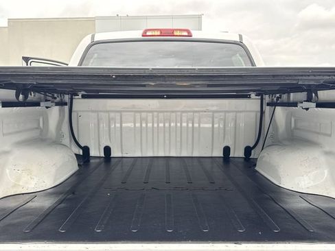 Used 2019 Toyota Tundra Limited w/ Limited Premium Package AWD/4WD image 12