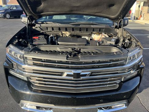 Used 2019 Chevrolet Silverado 1500 High Country w/ Trailer Camera Package AWD/4WD image 31