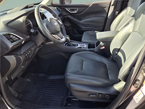 Used 2019 Subaru Forester Touring w/ Popular Package #3 AWD/4WD image 9