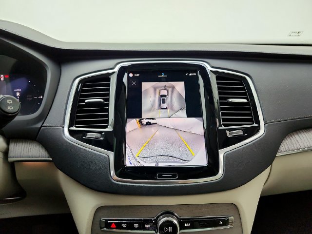 Certified 2025 Volvo XC90 T8 Ultra w/ Protection Package AWD/4WD image 29