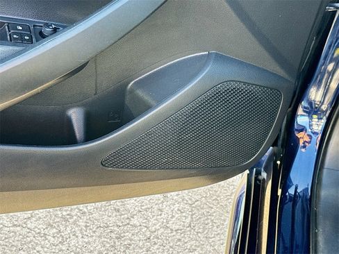 Used 2021 Toyota Corolla LE image 19