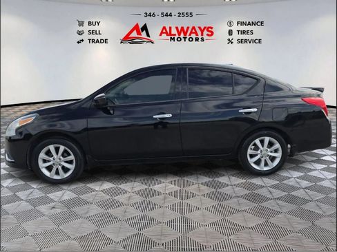 Used 2015 Nissan Versa w/ SL Tech Package FWD image 17