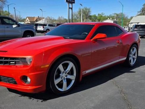 Used 2010 Chevrolet Camaro SS RWD image 3