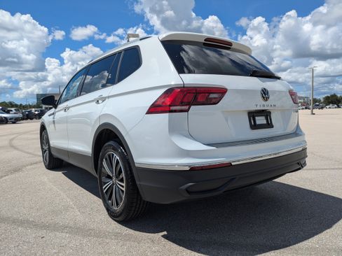 Used 2024 Volkswagen Tiguan Wolfsburg Edition AWD/4WD image 6