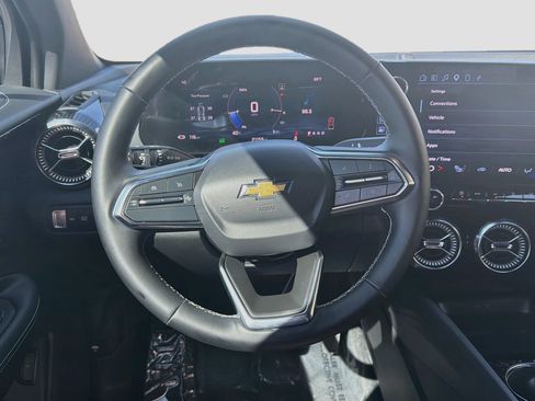 Used 2024 Chevrolet Blazer EV LT AWD/4WD image 18