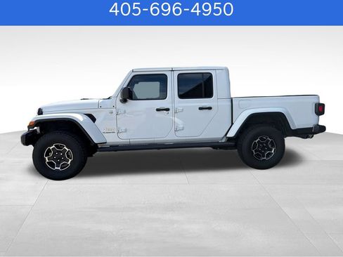 Used 2020 Jeep Gladiator Overland AWD/4WD image 2