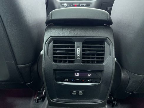 Used 2024 BMW 330i Sedan w/ Convenience Package image 26