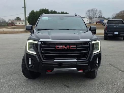 Certified 2021 GMC Yukon XL AT4 image 3