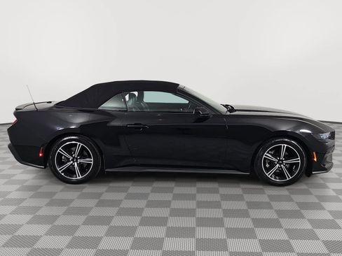 Used 2025 Ford Mustang Premium RWD image 9